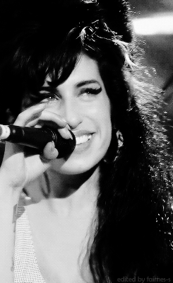 gif de Amy Winehouse